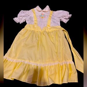 Vintage girls Dress size 6 Polly Flinders hand smocked dress excellent condition